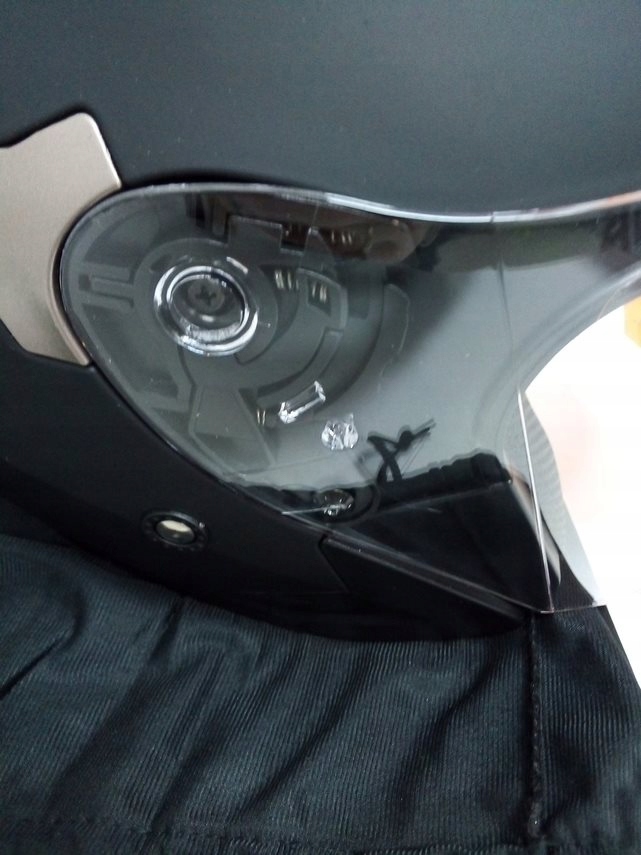 Kask motocyklowy Yema YM-627 czarny matowy zdjęcie 2