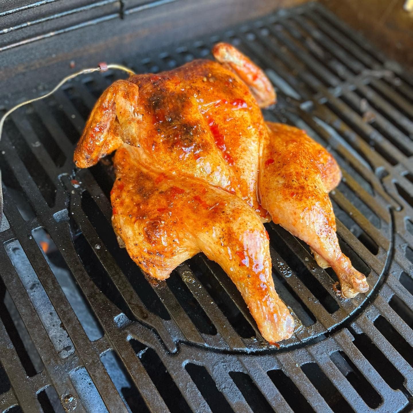Żeliwny ruszt do grillowania 44,5 cm, z wyjmowaną okrągłą wkładką zdjęcie 7